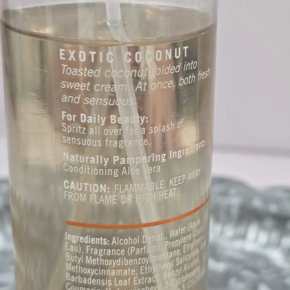 ⭐️40% Off⭐️ Bath & Body Works Exotic Coconut Body Splash